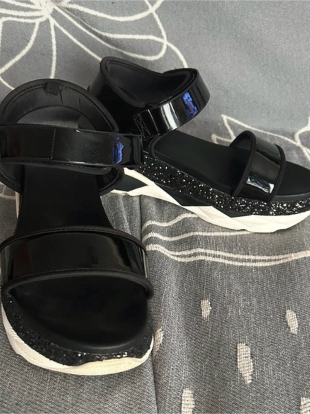 Aldo Women’s Zarella Black Platform Sport Sandals. Size 10